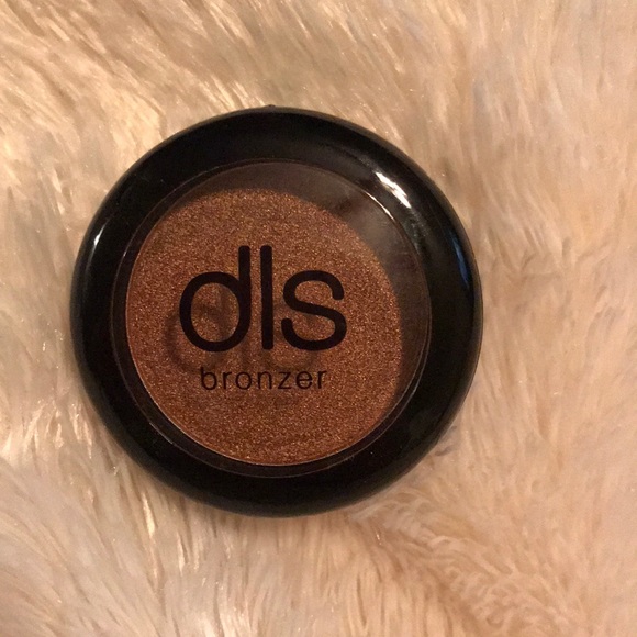 DLS Bronzer - Picture 2 of 2